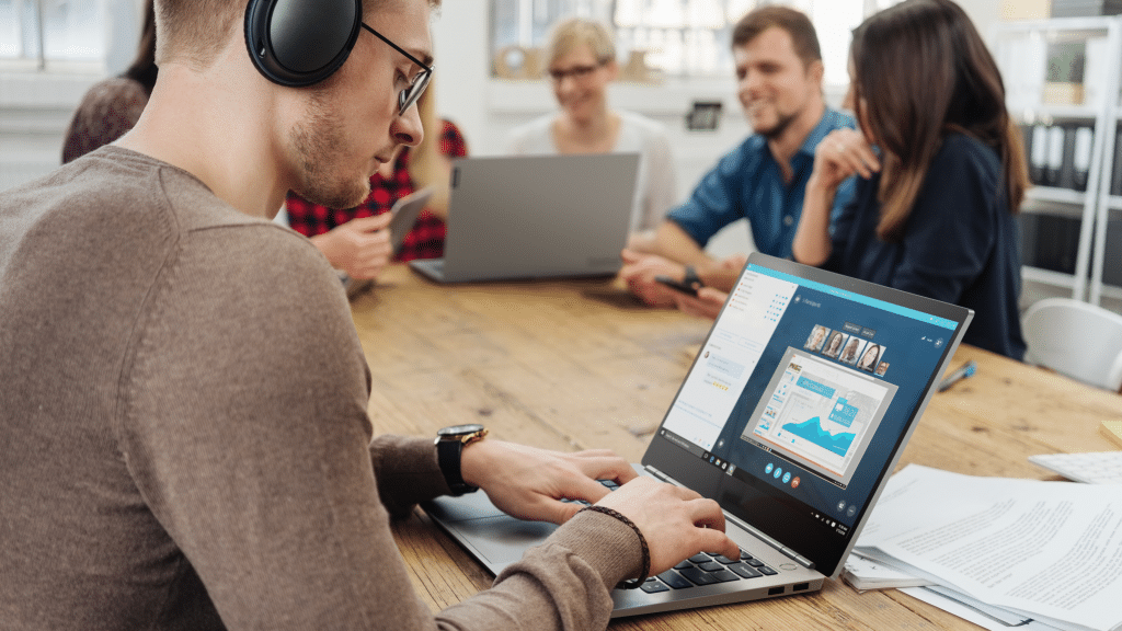 Beste laptop studenten kopen: Zo maak je de juiste keuze in 2026