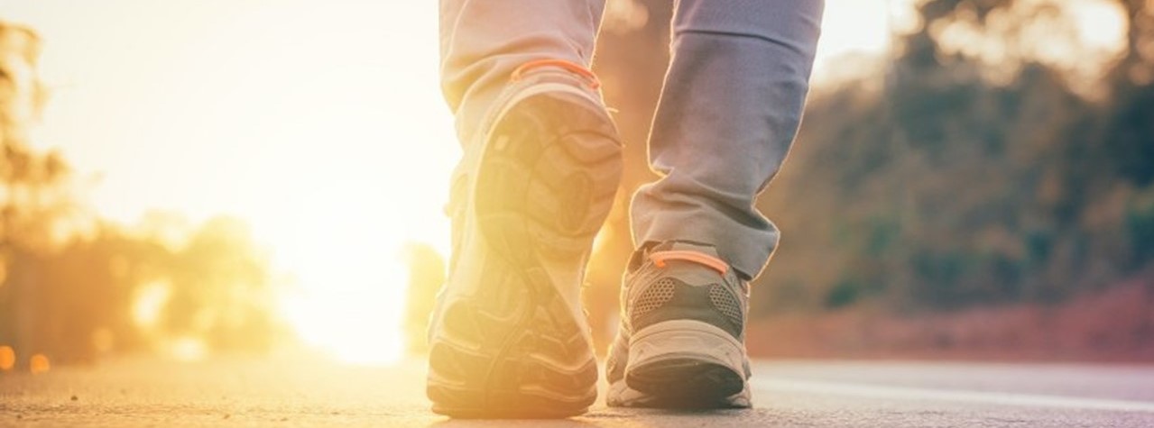 De beste wandelschoenen tegen hielspoor en andere voetproblemen